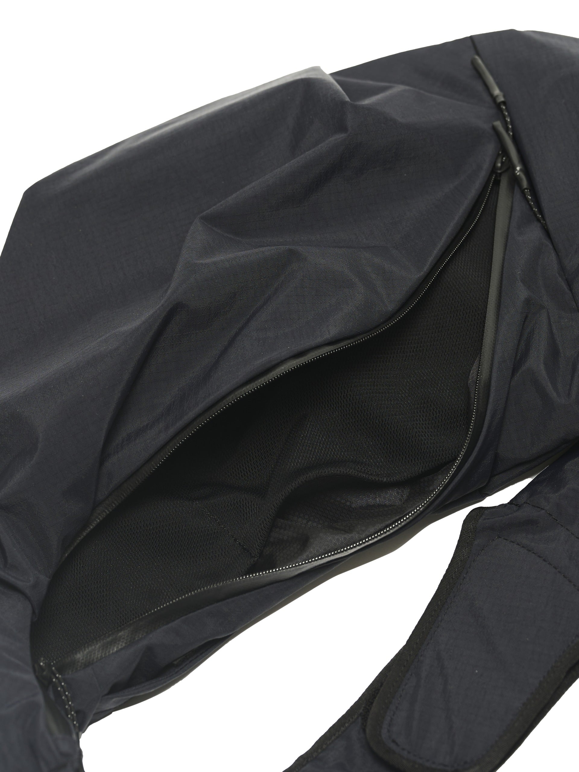 MAASTIK kandma ボディバッグ kandma – maastik